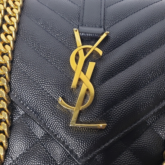 YSL Envelope Medium Chain Bag in Mix Matelassé Grain De Poudre Embossed Leather - Picture 11 of 16